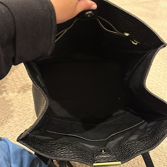 Burberry Grained Leather Woodbury Tote - Picture 4 of 11